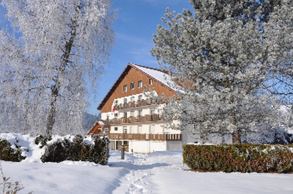 La Roche du Trésor Village Vacances Longevilles-Mont-dʼOr Exterior foto
